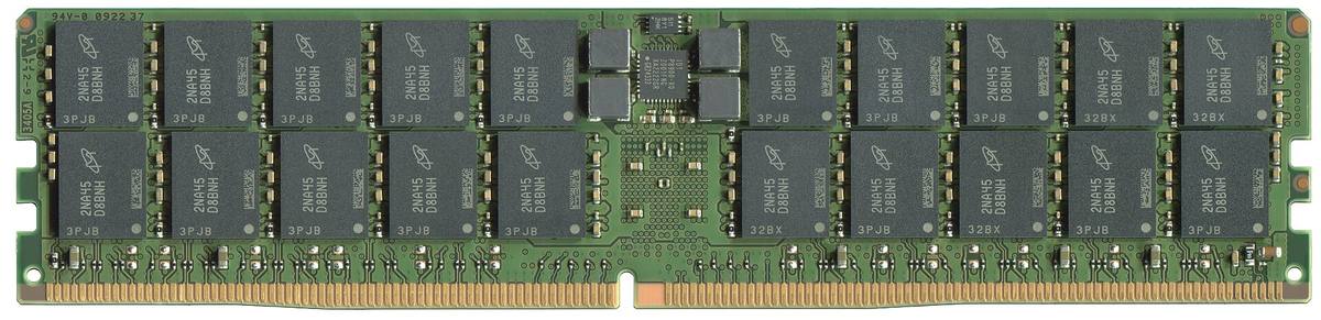 Serverový paměťový modul DDR5 RDIMM od Micronu s kapacitou 64 GiB