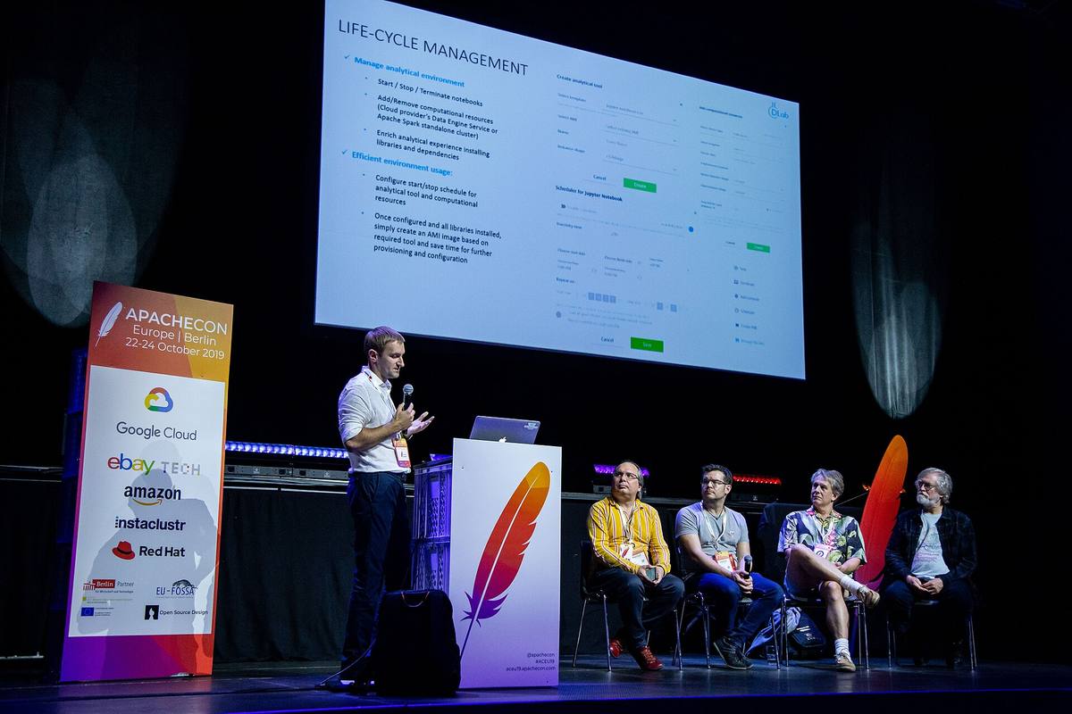 Sál konference ApacheCon Europe 2019 v Berlíně