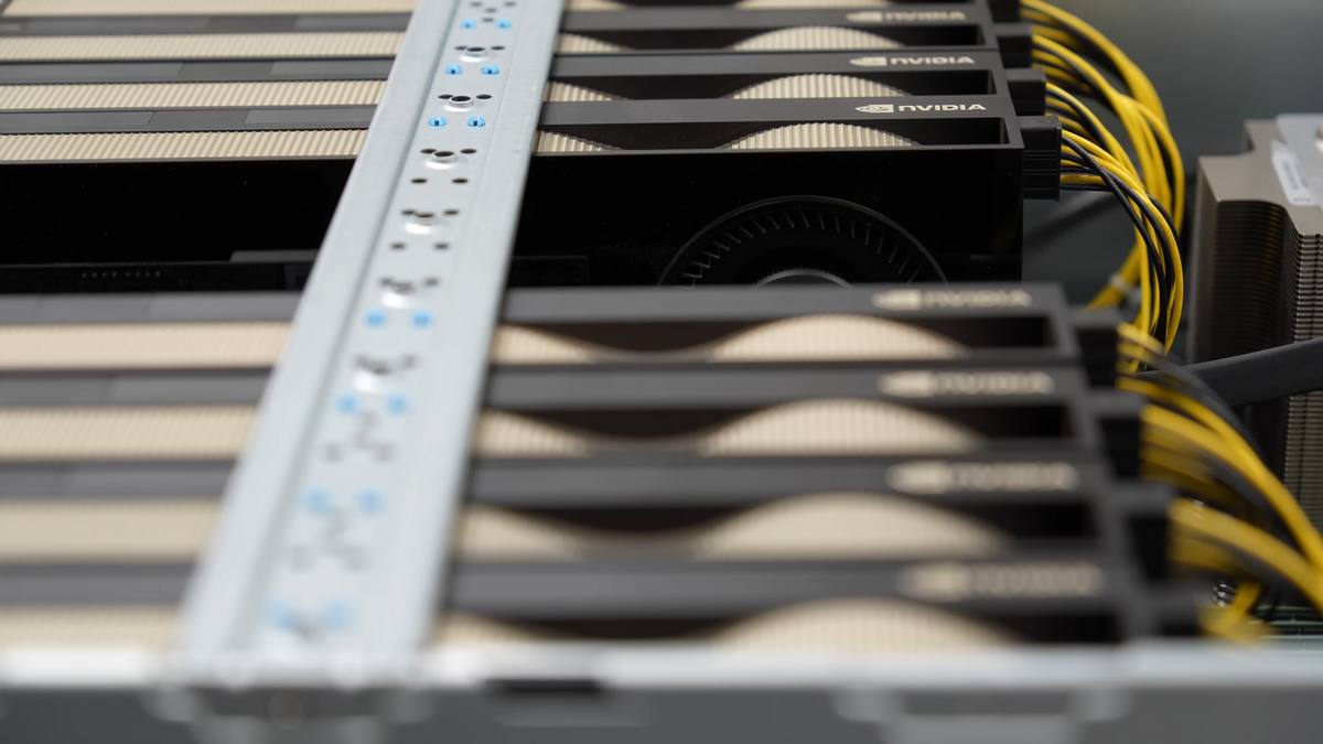 Otevřený server s grafickými kartami NVIDIA