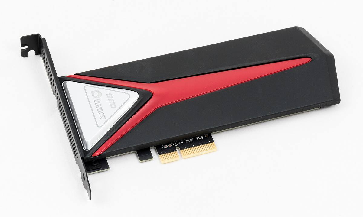 Disk NVMe SSD vyjmutý z počítače